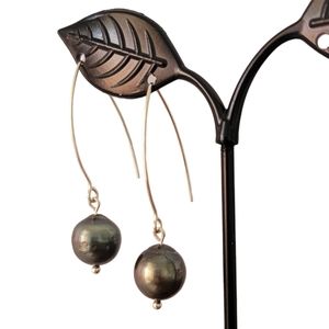 New Tahitian Black pearl earrings handmade dangle
